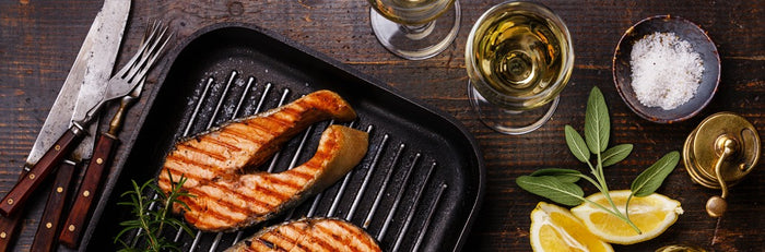 Wijn bij zalm: de beste keuze per bereiding