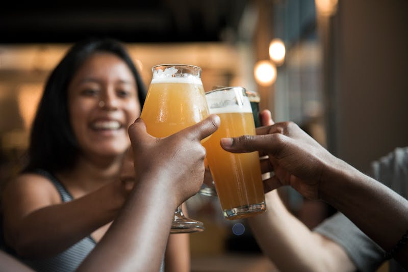 Wijn versus bier: wat heeft meer calorieën?