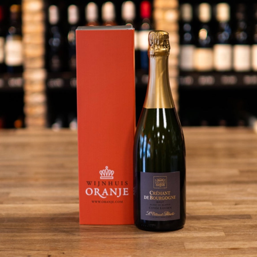 Sleeve Bourgogne met eigen logo, relatiegeschenk van Wijn.com