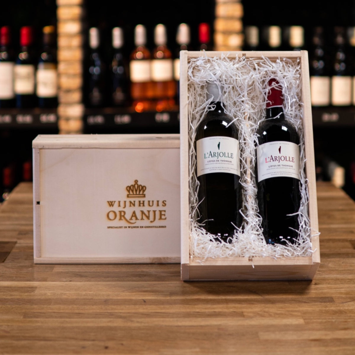 Houten kist Frans pakket met eigen logo, relatiegeschenk van Wijn.com